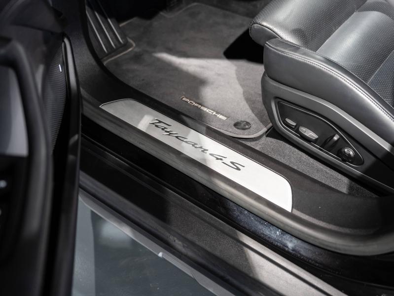 Voitures occasions PORSCHE Taycan Cross Turismo 4S Saint-Witz