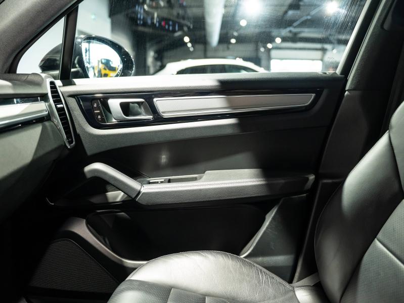 Voitures occasions PORSCHE CAYENNE E-Hybrid Saint-Witz