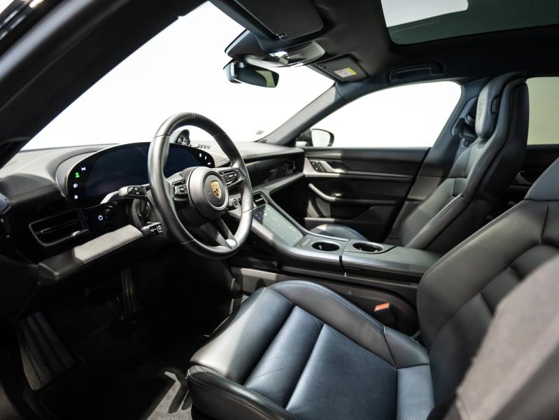 Voitures occasions PORSCHE Taycan Sport Turismo Base Saint-Witz