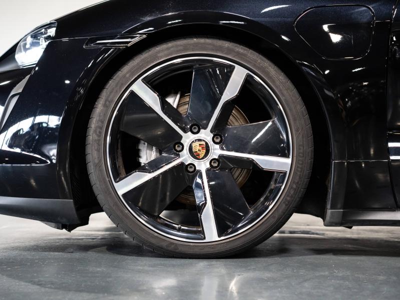 Voitures occasions PORSCHE Taycan Sport Turismo Base Saint-Witz