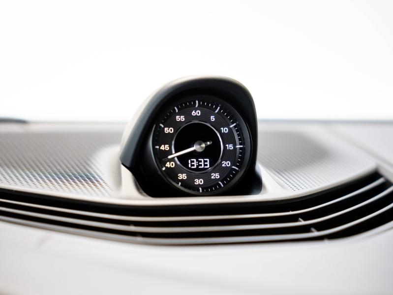 Voitures occasions PORSCHE Taycan Sport Turismo Base Saint-Witz