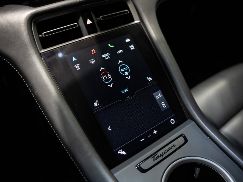 Voitures occasions PORSCHE Taycan Sport Turismo Base Saint-Witz