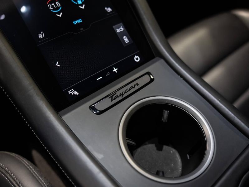 Voitures occasions PORSCHE Taycan Sport Turismo Base Saint-Witz