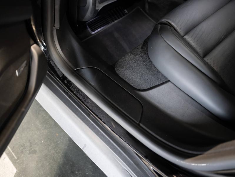 Voitures occasions PORSCHE Taycan Sport Turismo Base Saint-Witz