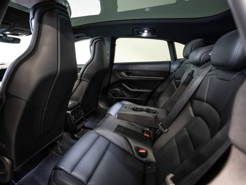 Voitures occasions PORSCHE Taycan Sport Turismo Base Saint-Witz