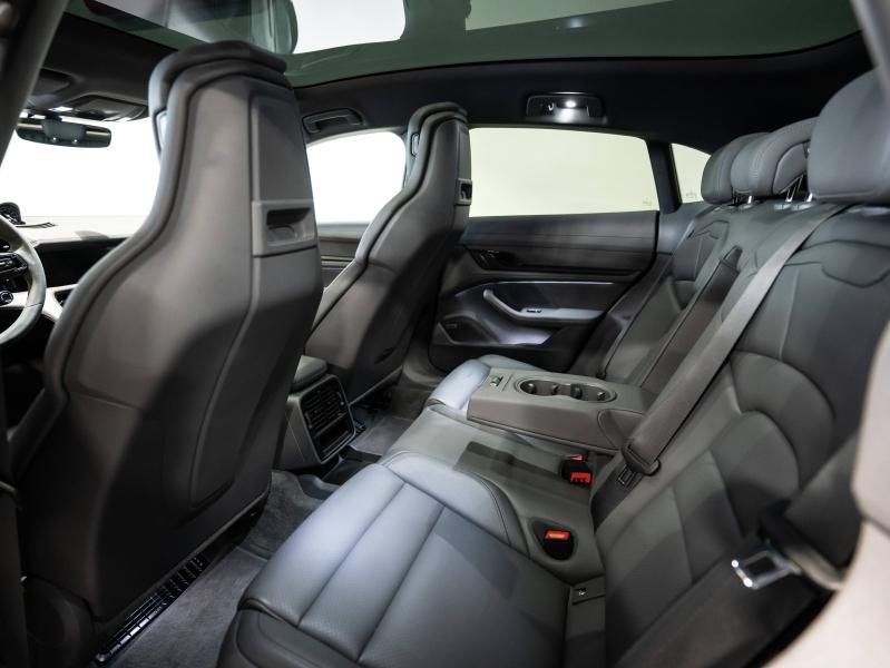 Voitures occasions PORSCHE Taycan Cross Turismo 4S Saint-Witz