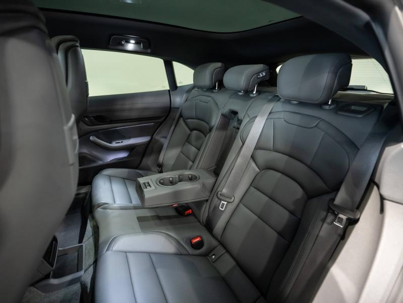 Voitures occasions PORSCHE Taycan Cross Turismo 4S Saint-Witz