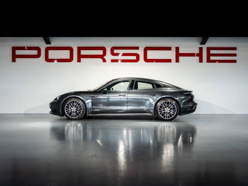 Voitures occasions PORSCHE Taycan Base Saint-Witz