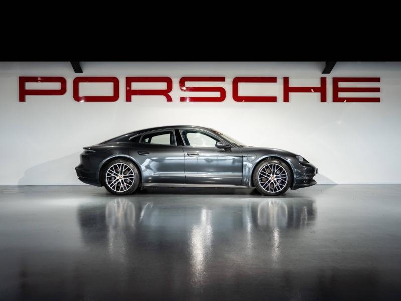 Voitures occasions PORSCHE Taycan Base Saint-Witz