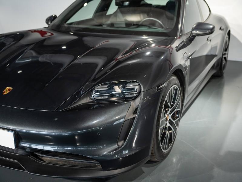 Voitures occasions PORSCHE Taycan Base Saint-Witz