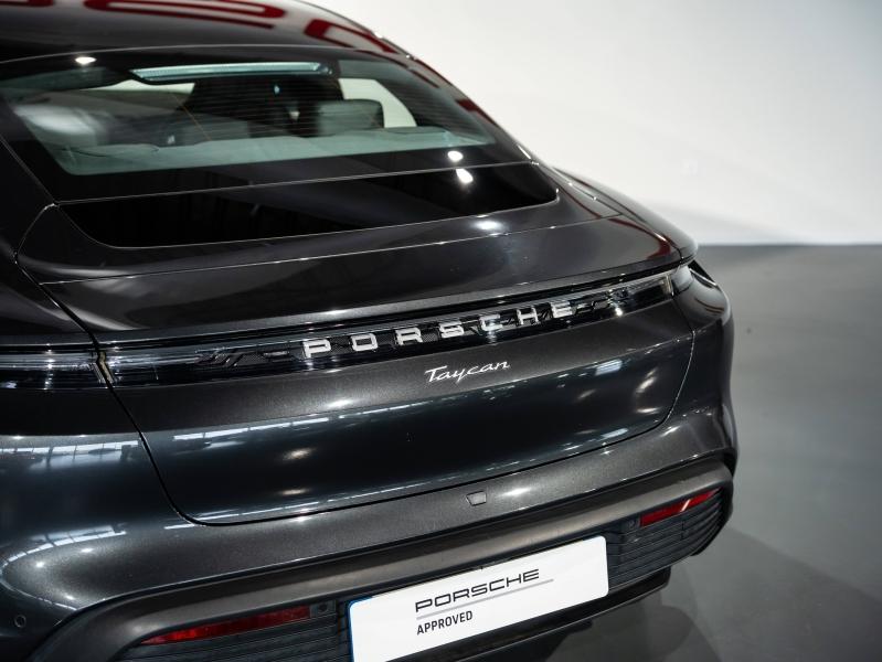 Voitures occasions PORSCHE Taycan Base Saint-Witz