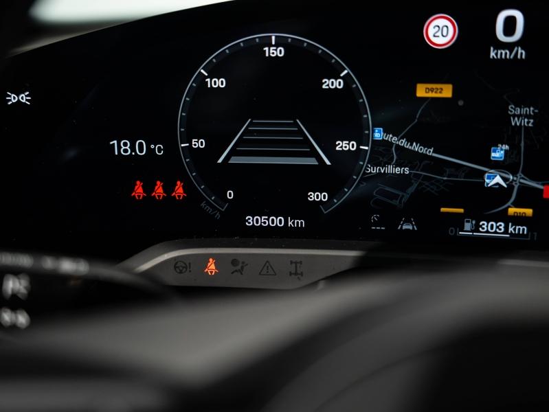 Voitures occasions PORSCHE Taycan Base Saint-Witz