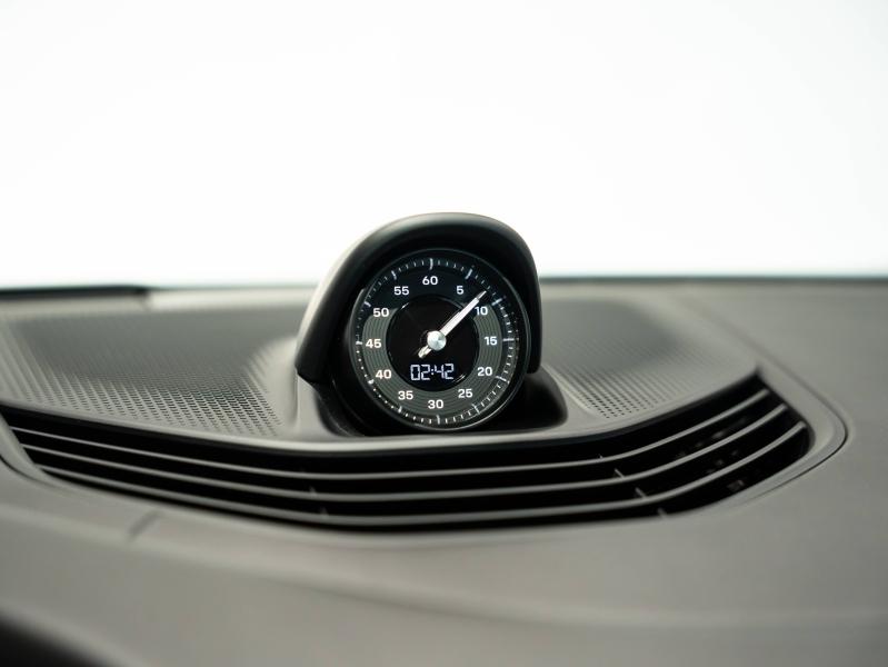 Voitures occasions PORSCHE Taycan Base Saint-Witz