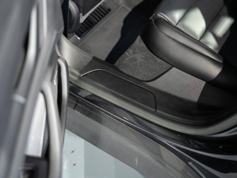 Voitures occasions PORSCHE Taycan Base Saint-Witz