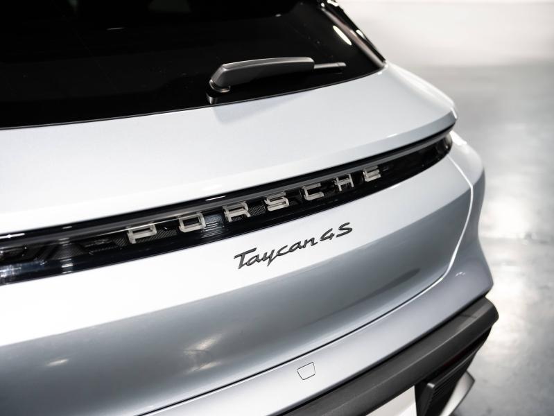 Voitures occasions PORSCHE Taycan 4S Saint-Witz