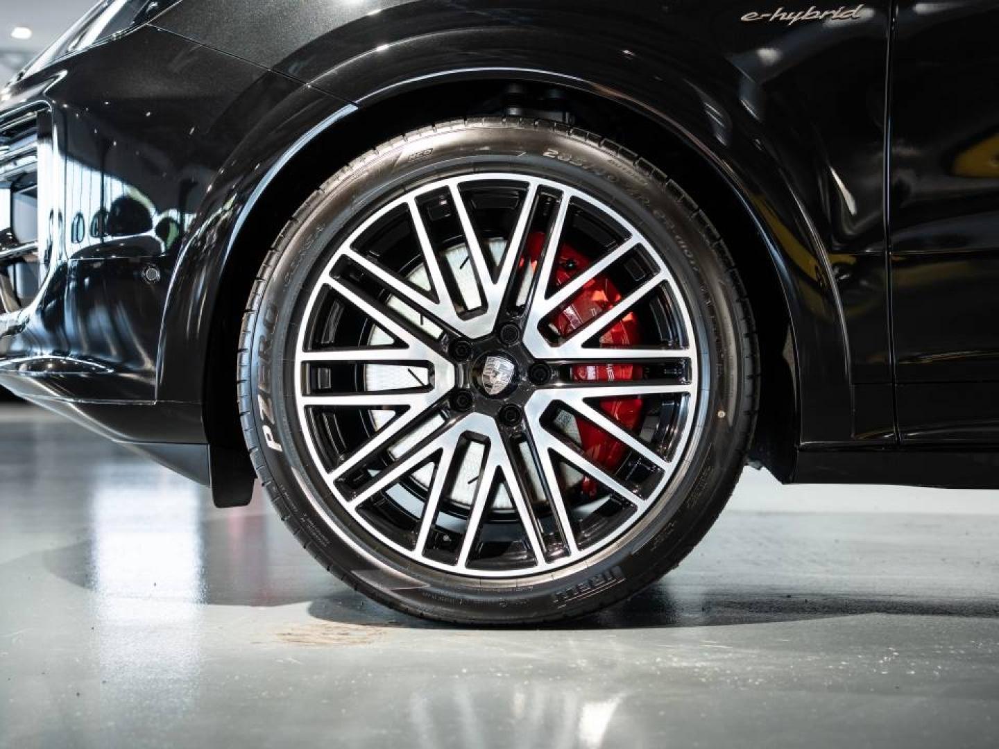 Voitures occasions PORSCHE CAYENNE Turbo E-Hybrid Saint-Witz