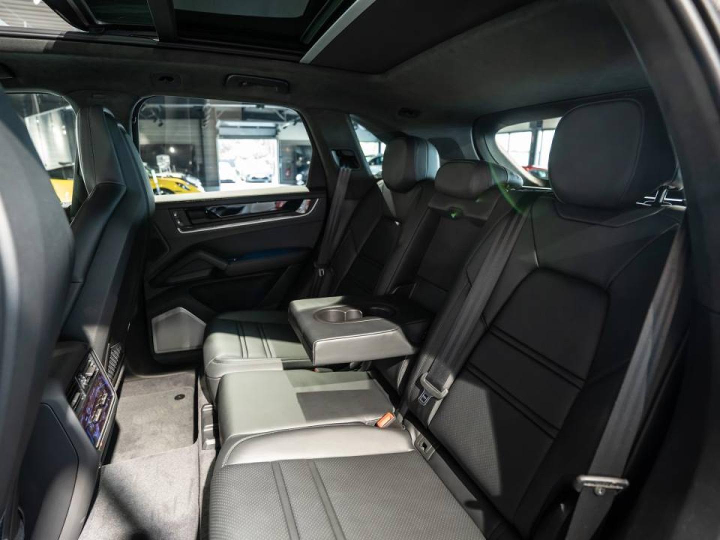 Voitures occasions PORSCHE CAYENNE Turbo E-Hybrid Saint-Witz