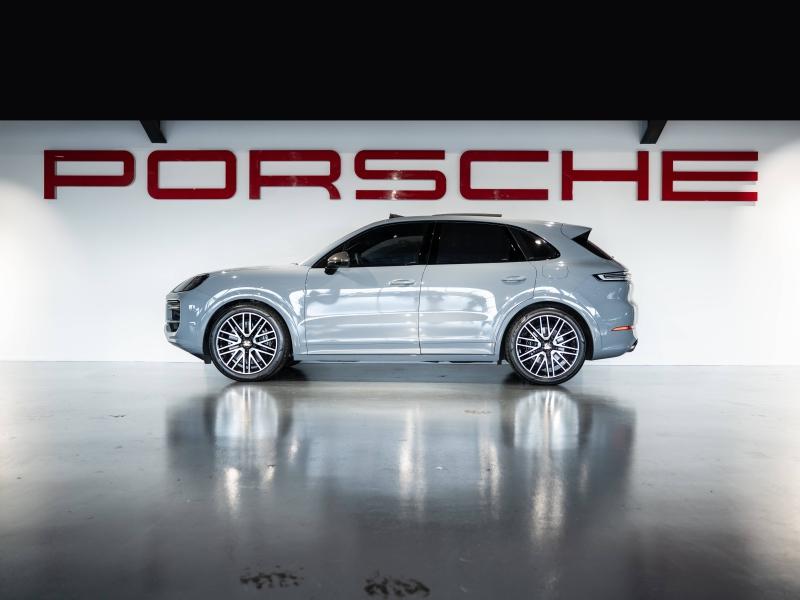 Voitures occasions PORSCHE CAYENNE Turbo E-Hybrid Saint-Witz