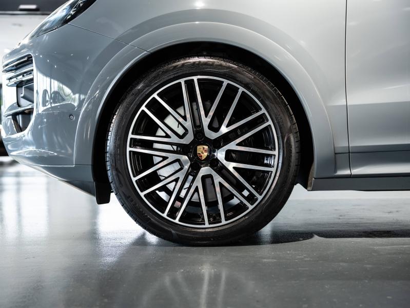 Voitures occasions PORSCHE CAYENNE Turbo E-Hybrid Saint-Witz