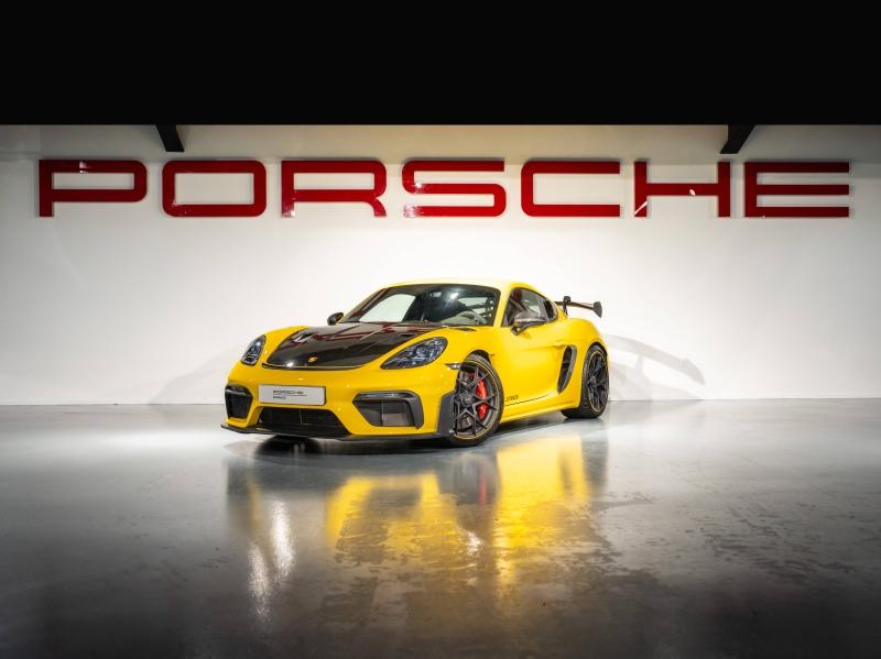 PORSCHE 718 Cayman