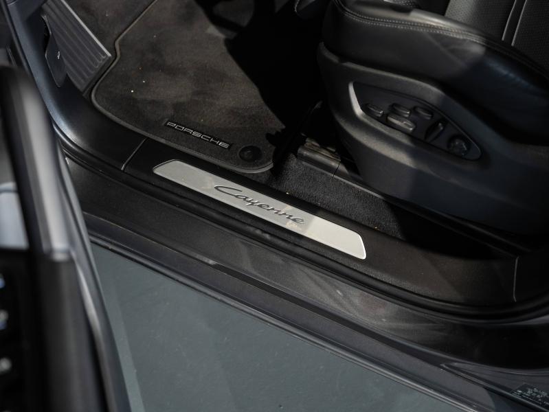 Voitures occasions PORSCHE CAYENNE E-Hybrid Saint-Witz