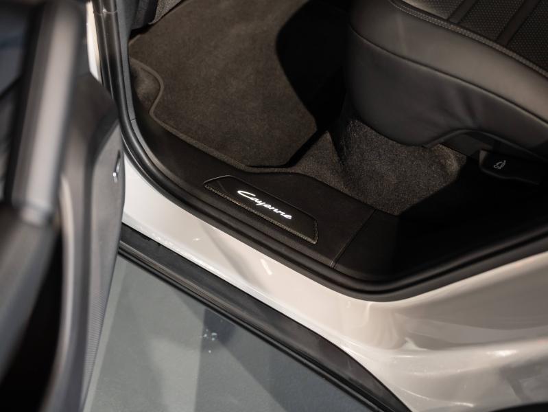 Voitures occasions PORSCHE Cayenne Coupe Turbo E-Hybrid Pk GT Saint-Witz