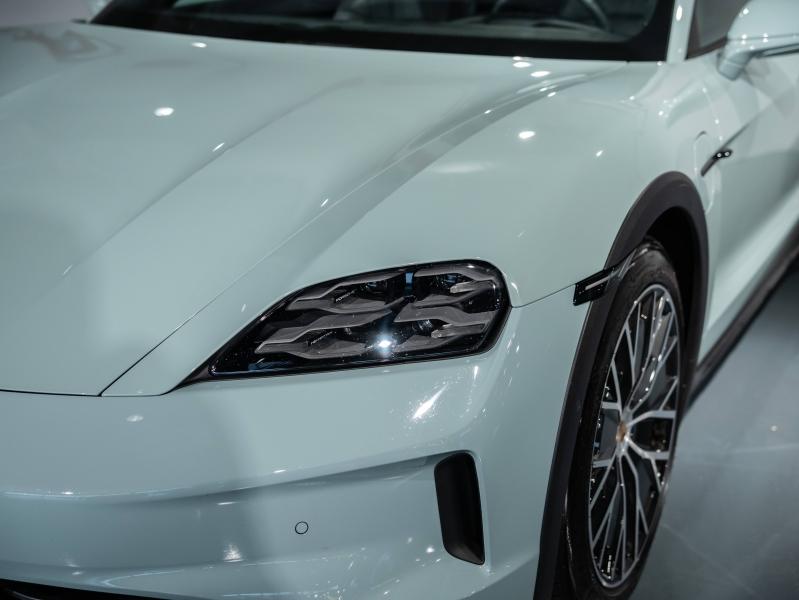 Voitures occasions PORSCHE Taycan 4 Saint-Witz