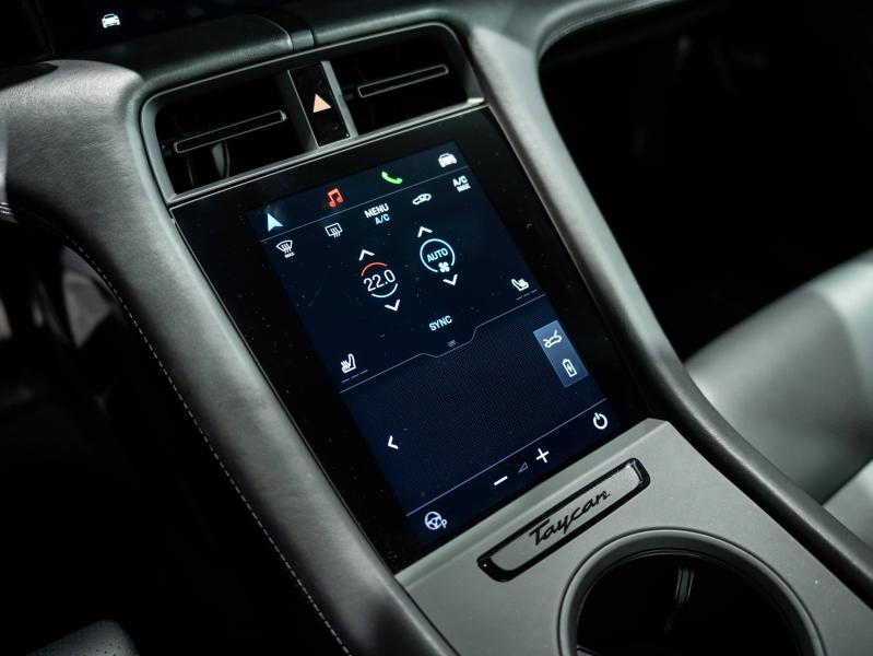 Voitures occasions PORSCHE Taycan 4 Saint-Witz