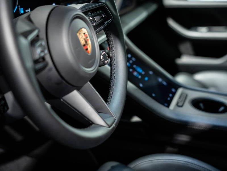 Voitures occasions PORSCHE Taycan Cross Turismo 4 Saint-Witz