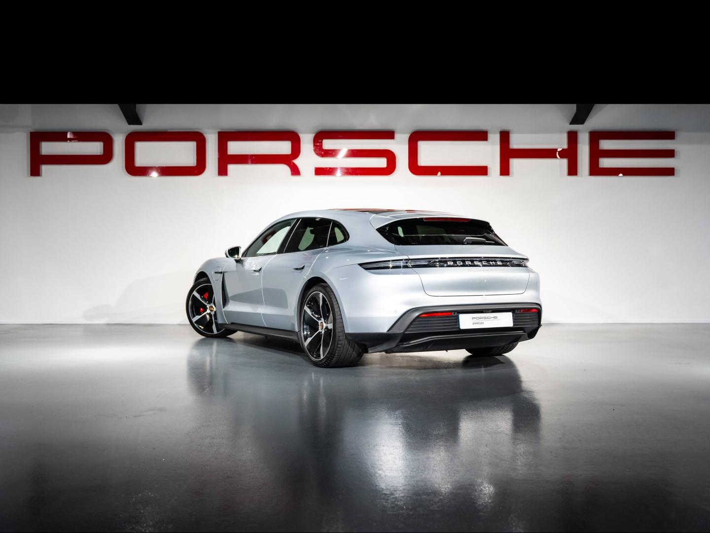 Voitures occasions PORSCHE Taycan 4S Saint-Witz
