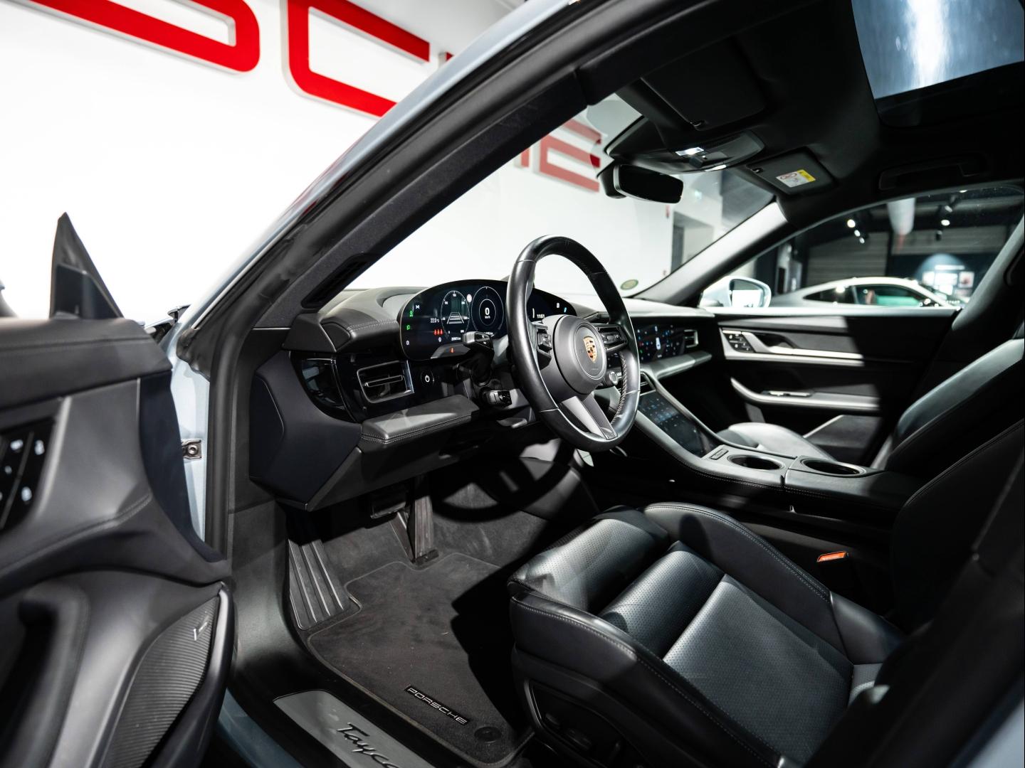Voitures occasions PORSCHE Taycan 4S Saint-Witz