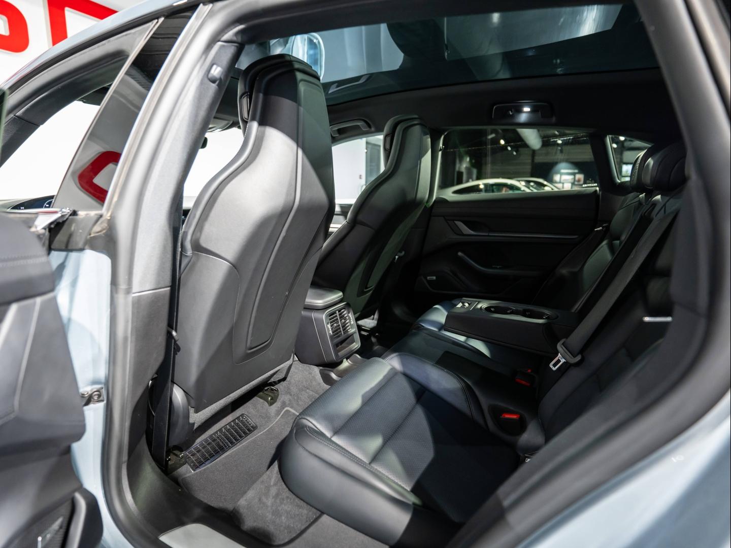 Voitures occasions PORSCHE Taycan 4S Saint-Witz