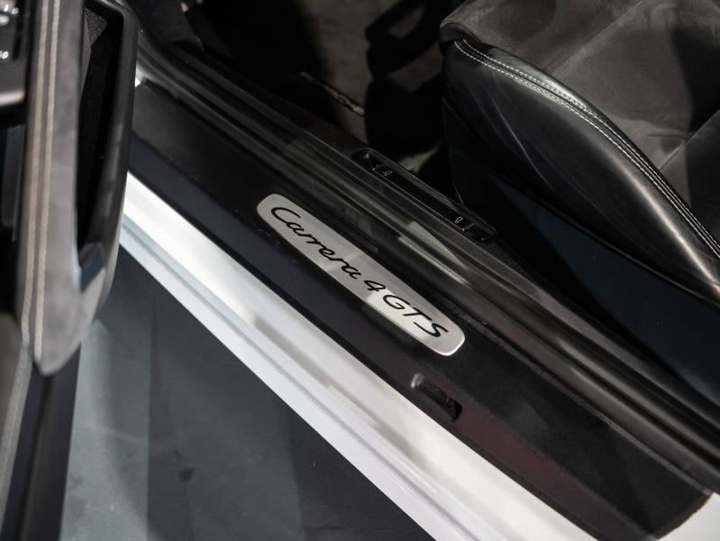 Voitures occasions PORSCHE 911 Coupe GTS Saint-Witz