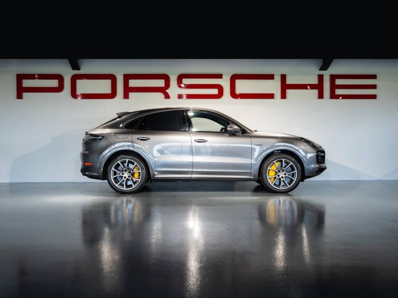 Voitures occasions PORSCHE Cayenne Coupe Turbo S E-Hybrid Saint-Witz