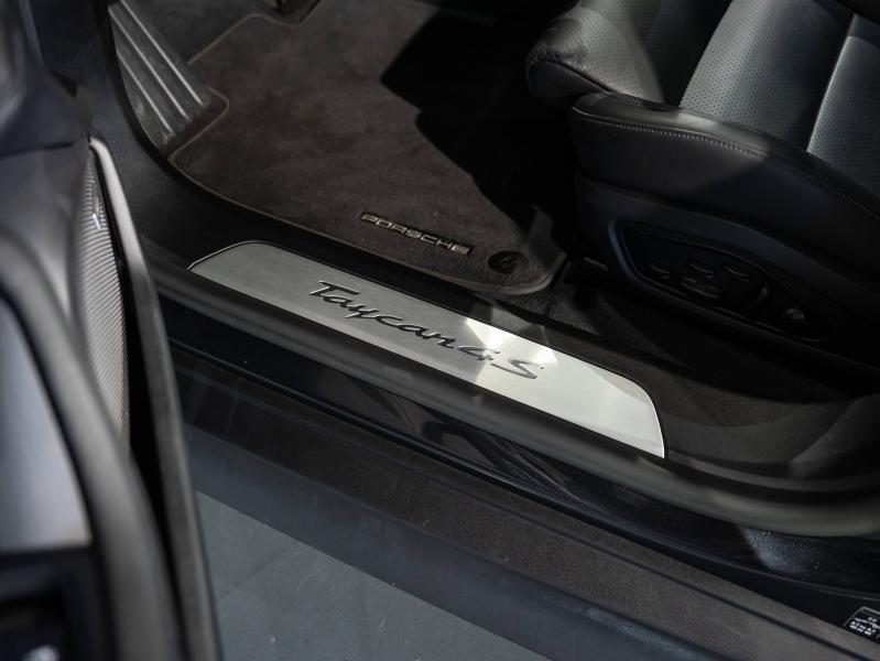 Voitures occasions PORSCHE Taycan 4S Saint-Witz