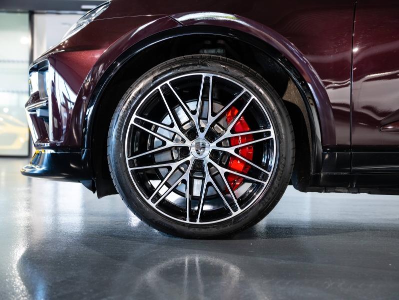Voitures occasions PORSCHE MACAN Turbo Saint-Witz