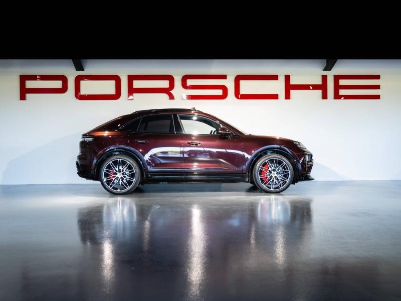 Voitures occasions PORSCHE MACAN Turbo Saint-Witz