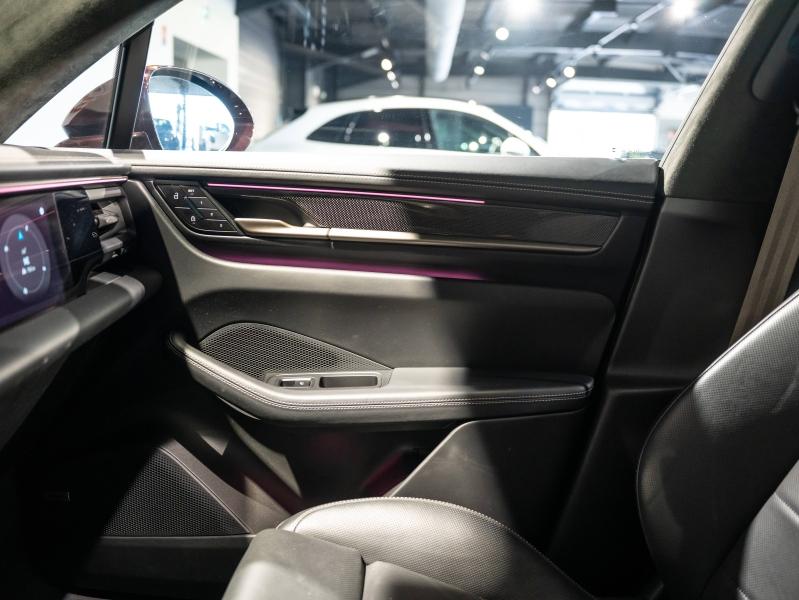 Voitures occasions PORSCHE MACAN Turbo Saint-Witz