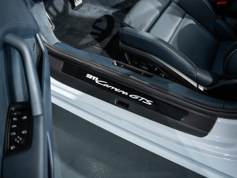 Voitures occasions PORSCHE 911 Cabriolet Carrera GTS Saint-Witz
