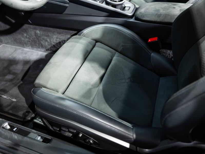 Voitures occasions PORSCHE 911 Cabriolet Carrera 4 GTS Saint-Witz