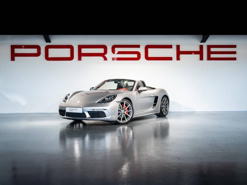 PORSCHE 718 Boxster