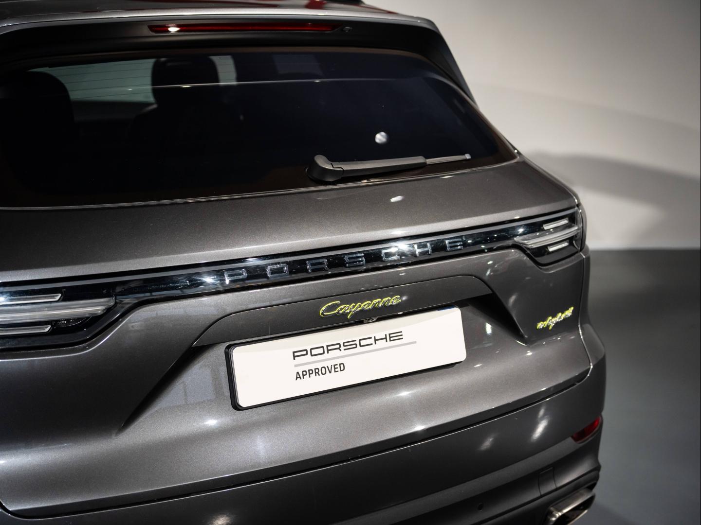 Voitures occasions PORSCHE CAYENNE E-Hybrid Saint-Witz