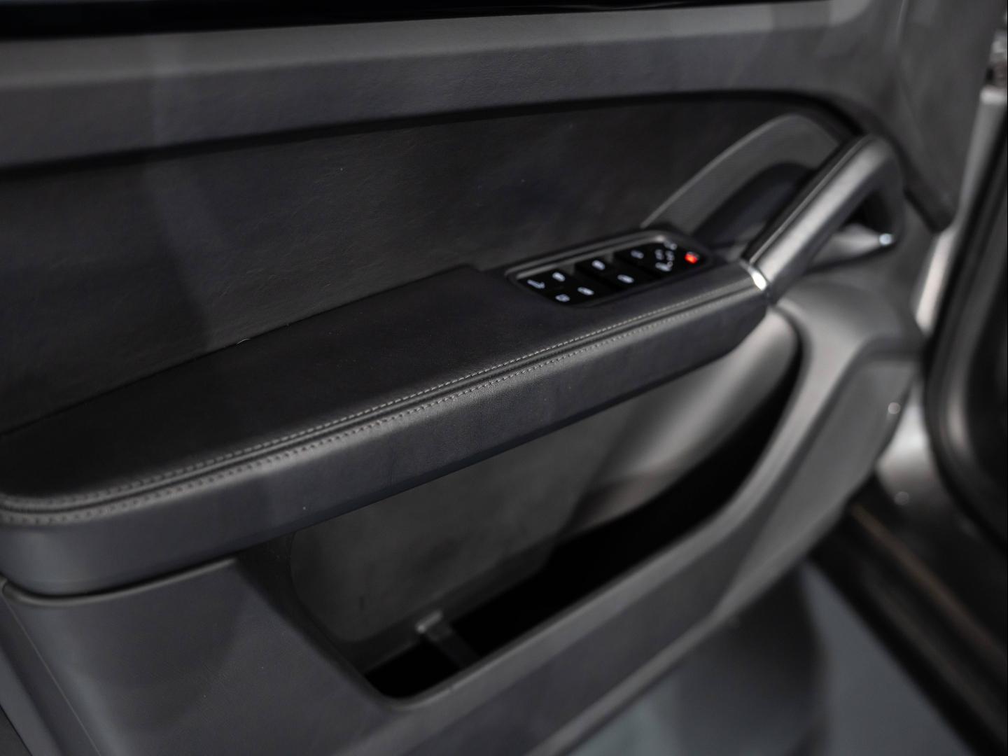 Voitures occasions PORSCHE CAYENNE E-Hybrid Saint-Witz