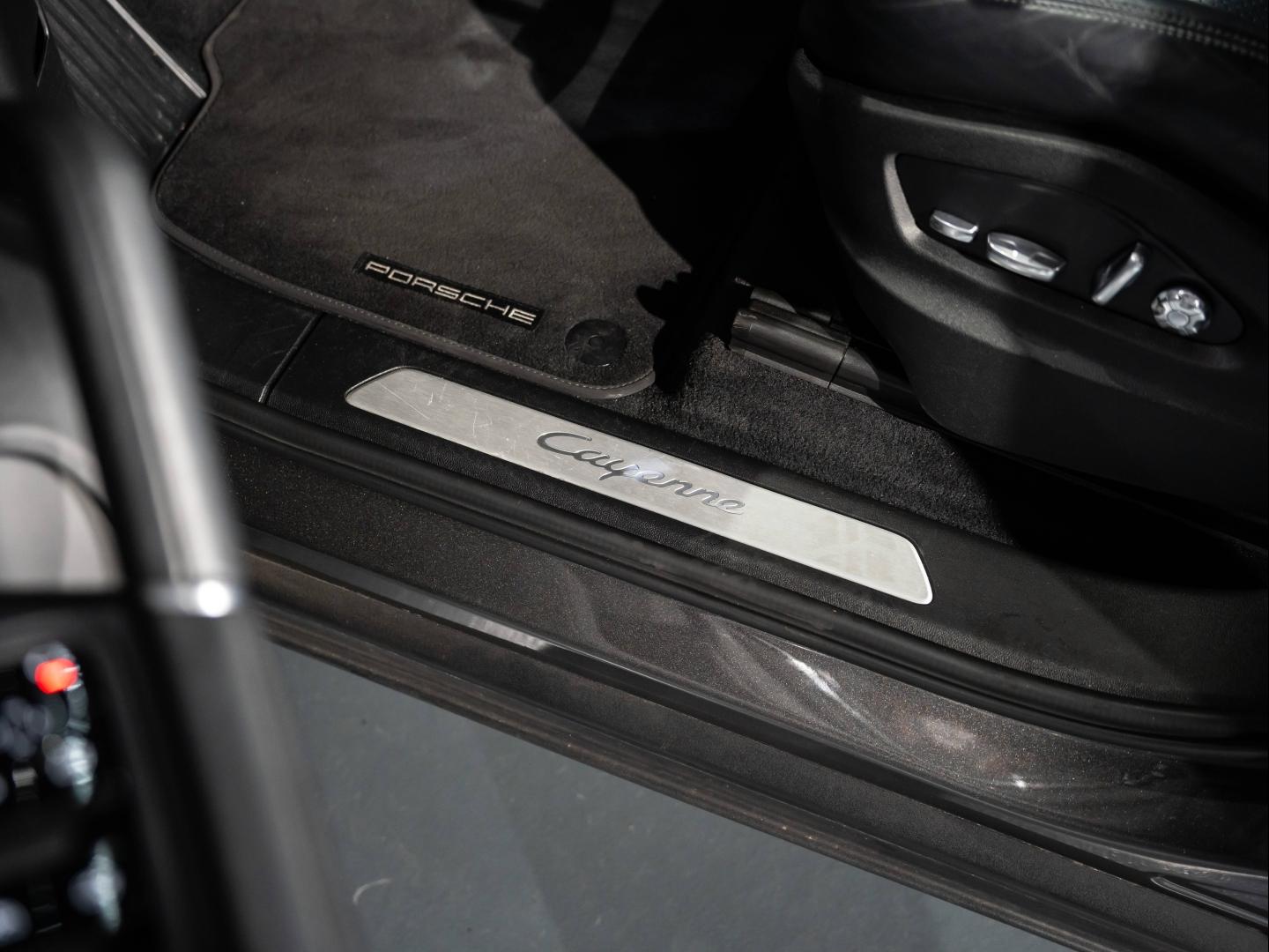 Voitures occasions PORSCHE CAYENNE E-Hybrid Saint-Witz