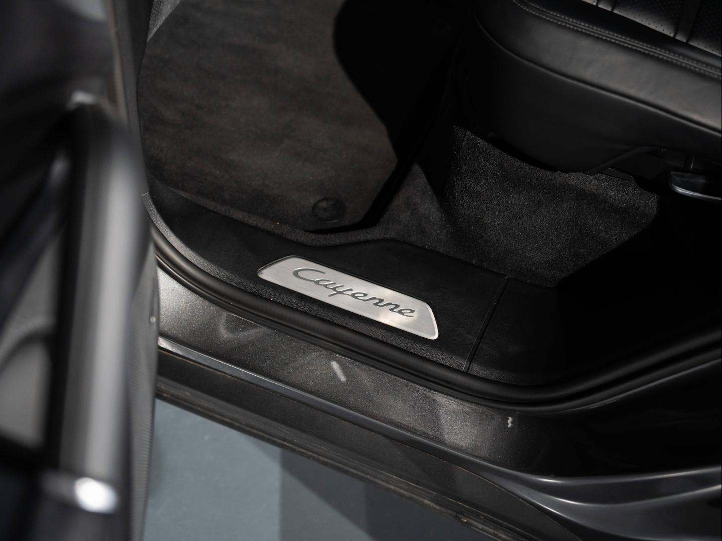 Voitures occasions PORSCHE CAYENNE E-Hybrid Saint-Witz