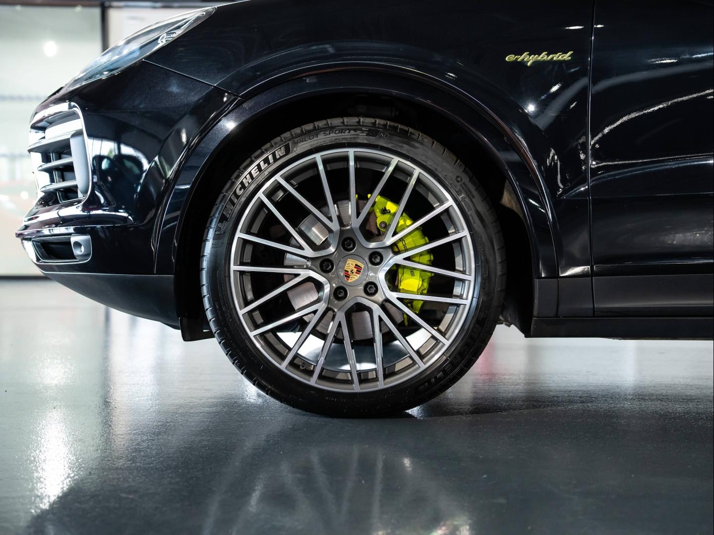 Voitures occasions PORSCHE Cayenne Coupe E-Hybrid Platinum Ed Saint-Witz