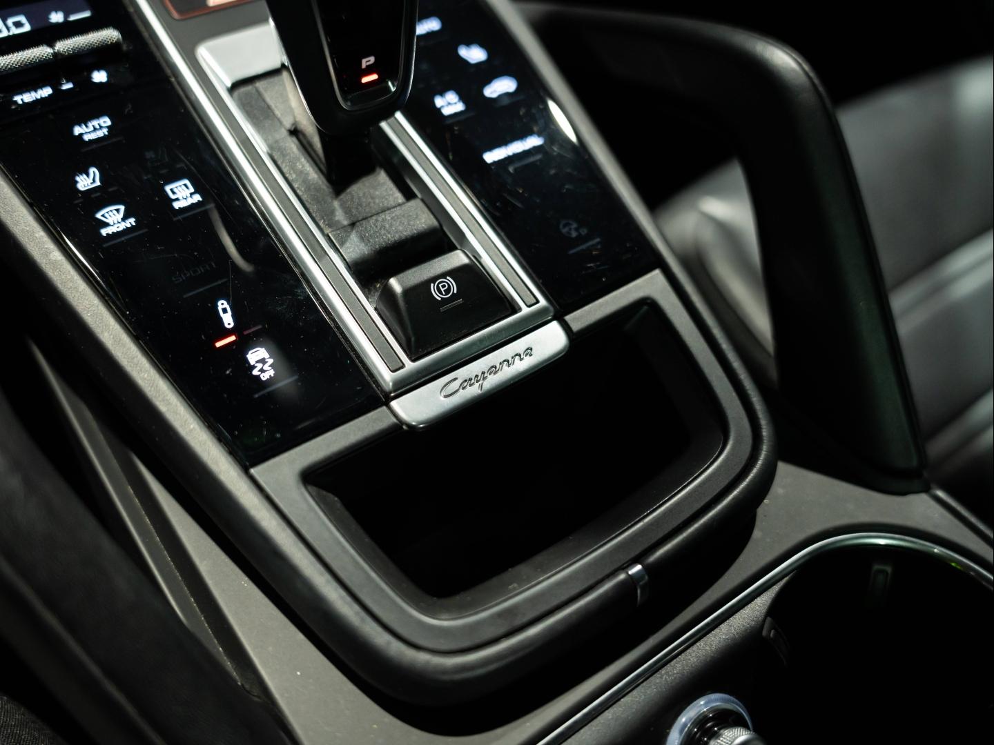 Voitures occasions PORSCHE Cayenne Coupe E-Hybrid Platinum Ed Saint-Witz