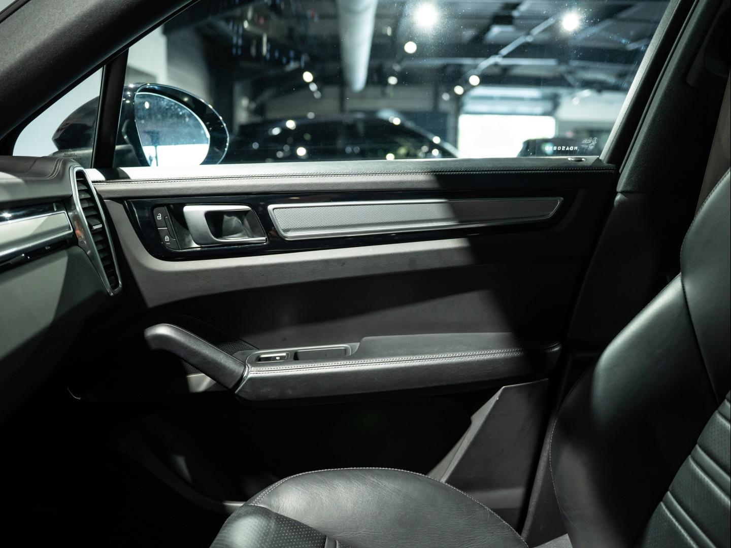 Voitures occasions PORSCHE Cayenne Coupe E-Hybrid Platinum Ed Saint-Witz