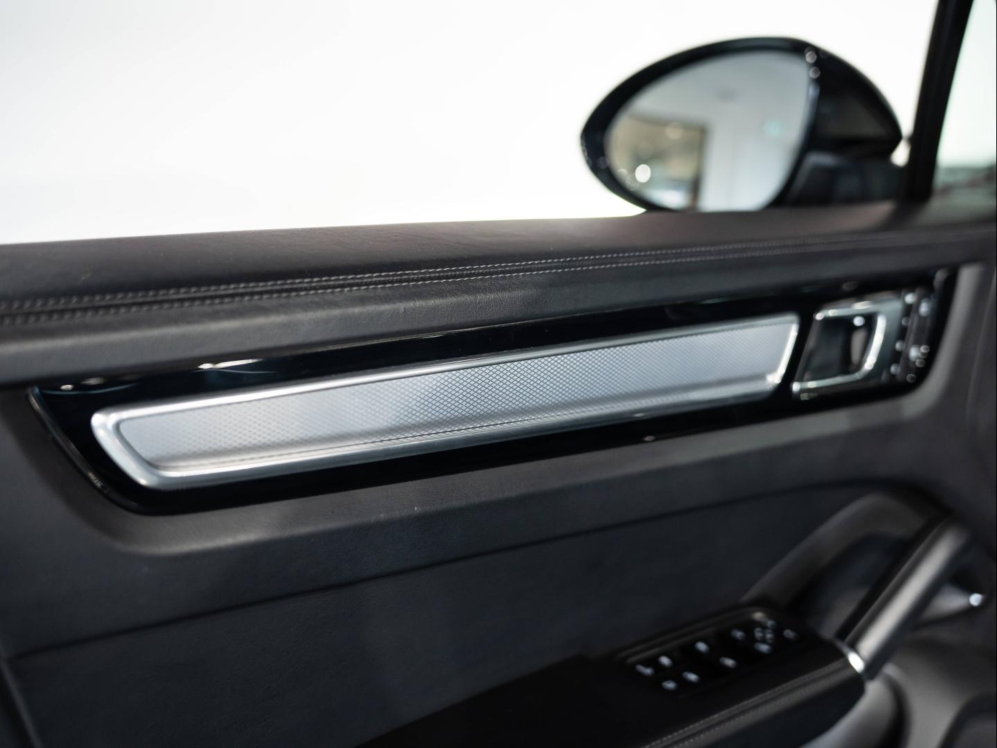 Voitures occasions PORSCHE Cayenne Coupe E-Hybrid Platinum Ed Saint-Witz