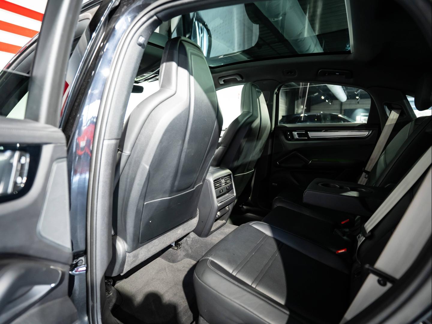 Voitures occasions PORSCHE Cayenne Coupe E-Hybrid Platinum Ed Saint-Witz